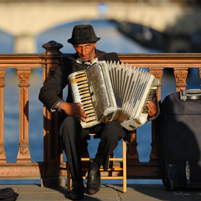 Accordéoniste, Pont au Double