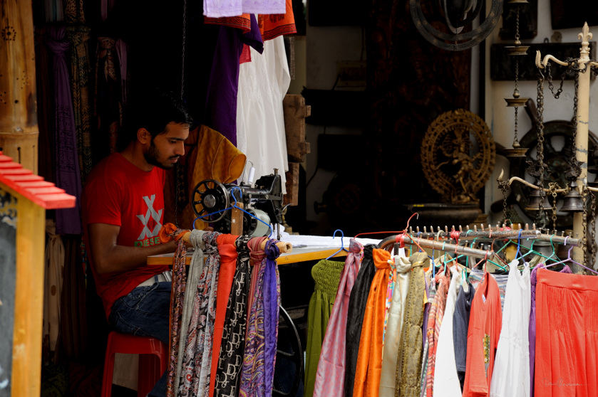 Atelier de couture de rue, Cochy