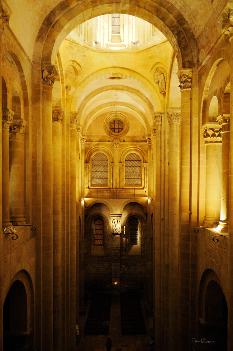 Conques, transept nord