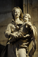 Vierge à l'enfant, Notre-Dame de Paris